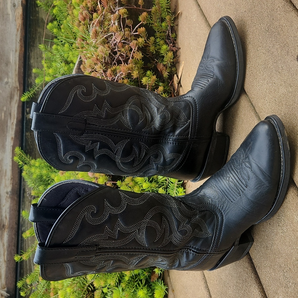 Classic Black Western Cowboy Boots - Women's - Picture 5 of 11